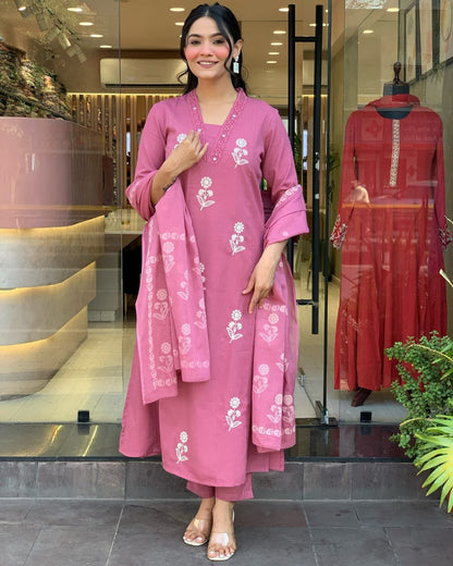 Rose Pink Kurti Set with Floral Embroidery