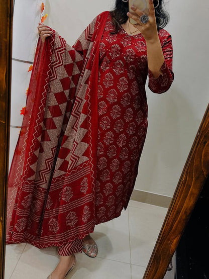 Libas India Stylish Kurti With Pant And Dupatta set